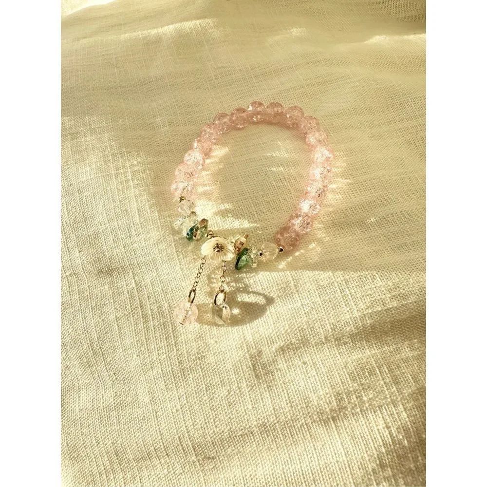Light pink beaded flower stretch bracelet